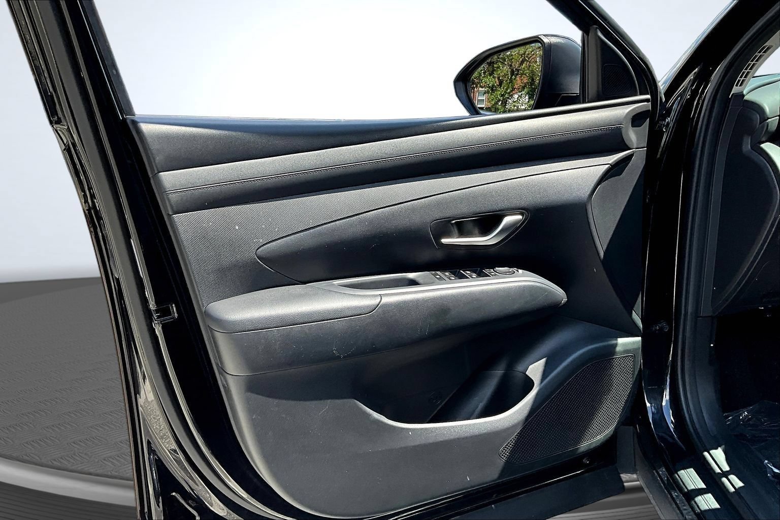 Used 2025 Hyundai Tucson SEL AWD/4WD image 17