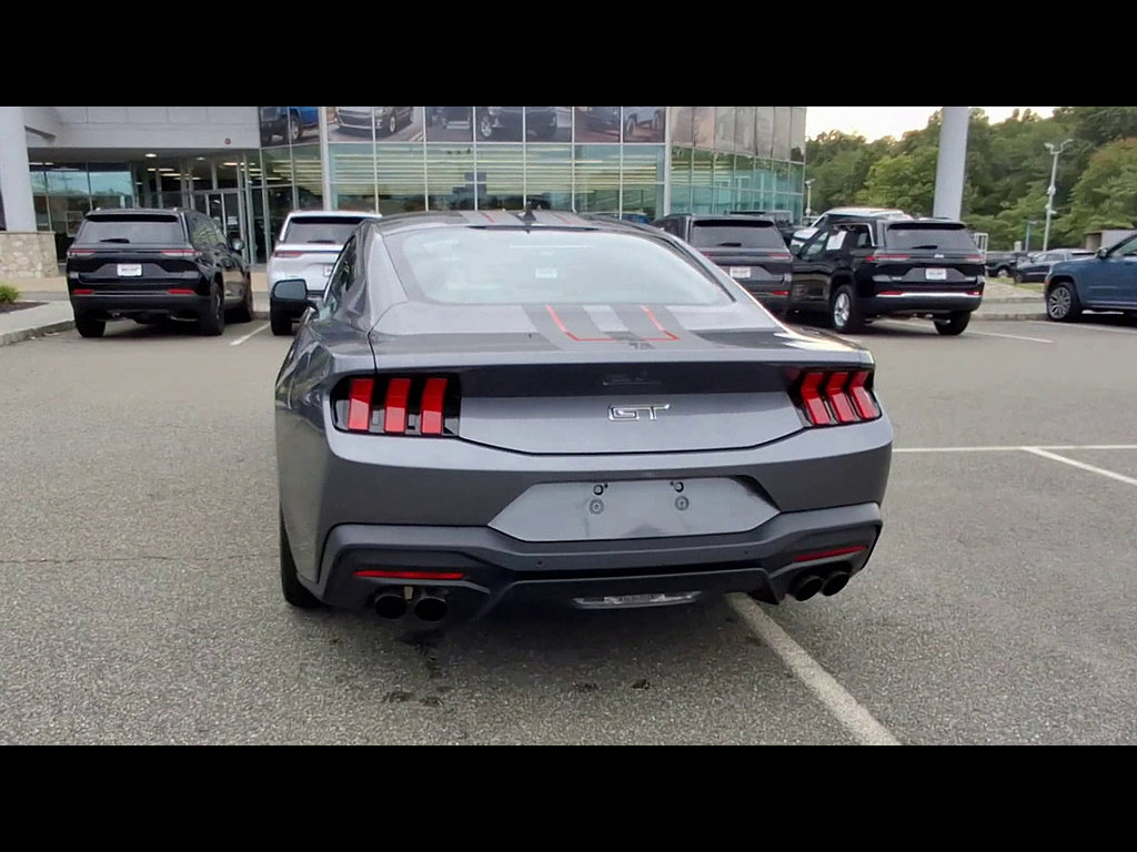 Used 2025 Ford Mustang GT RWD image 7