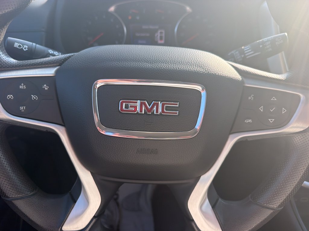 Used 2022 GMC Terrain SLE w/ Driver Convenience Package AWD/4WD image 17