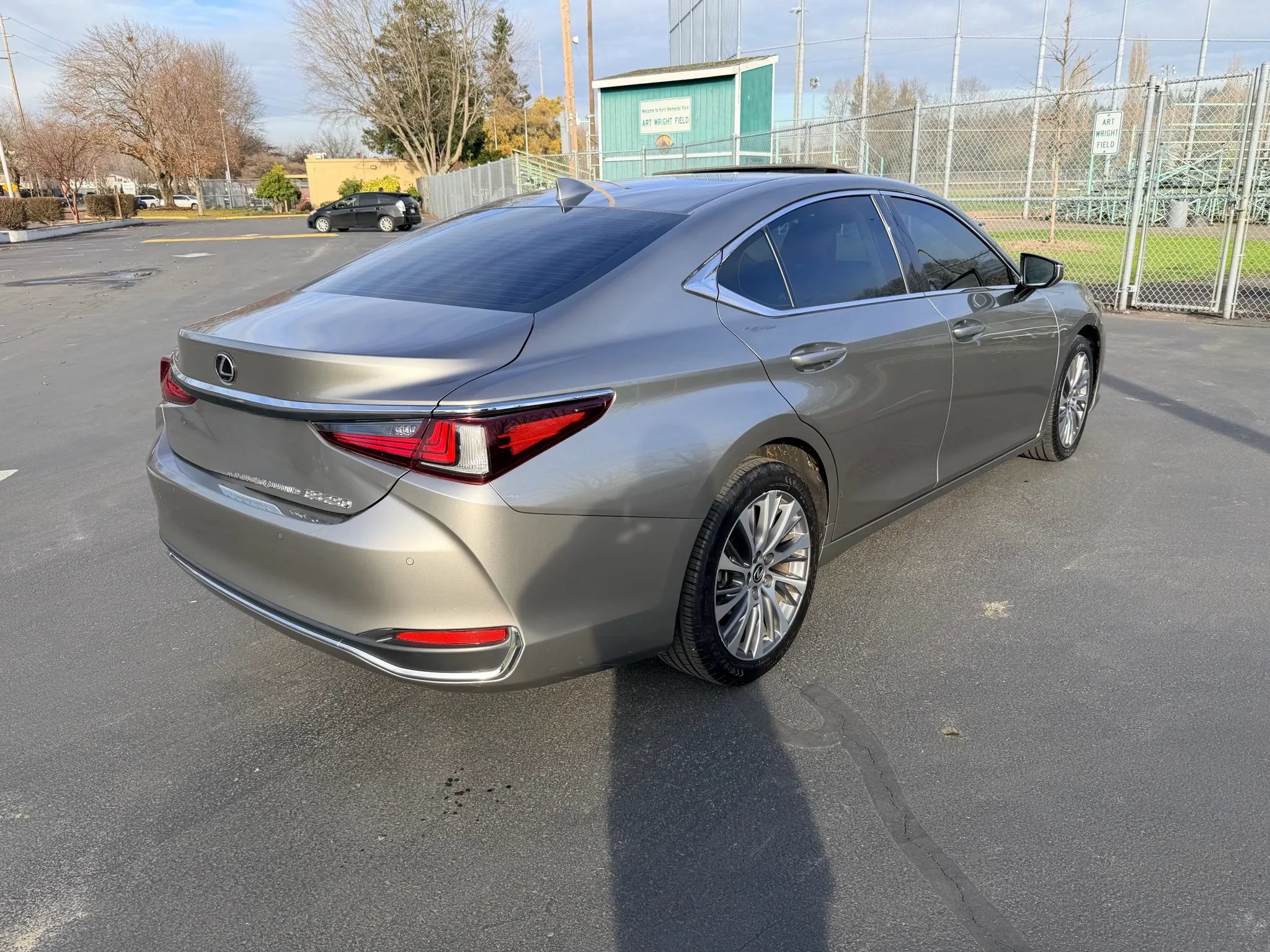 Used 2021 Lexus ES 250 w/ Premium Package AWD/4WD image 5