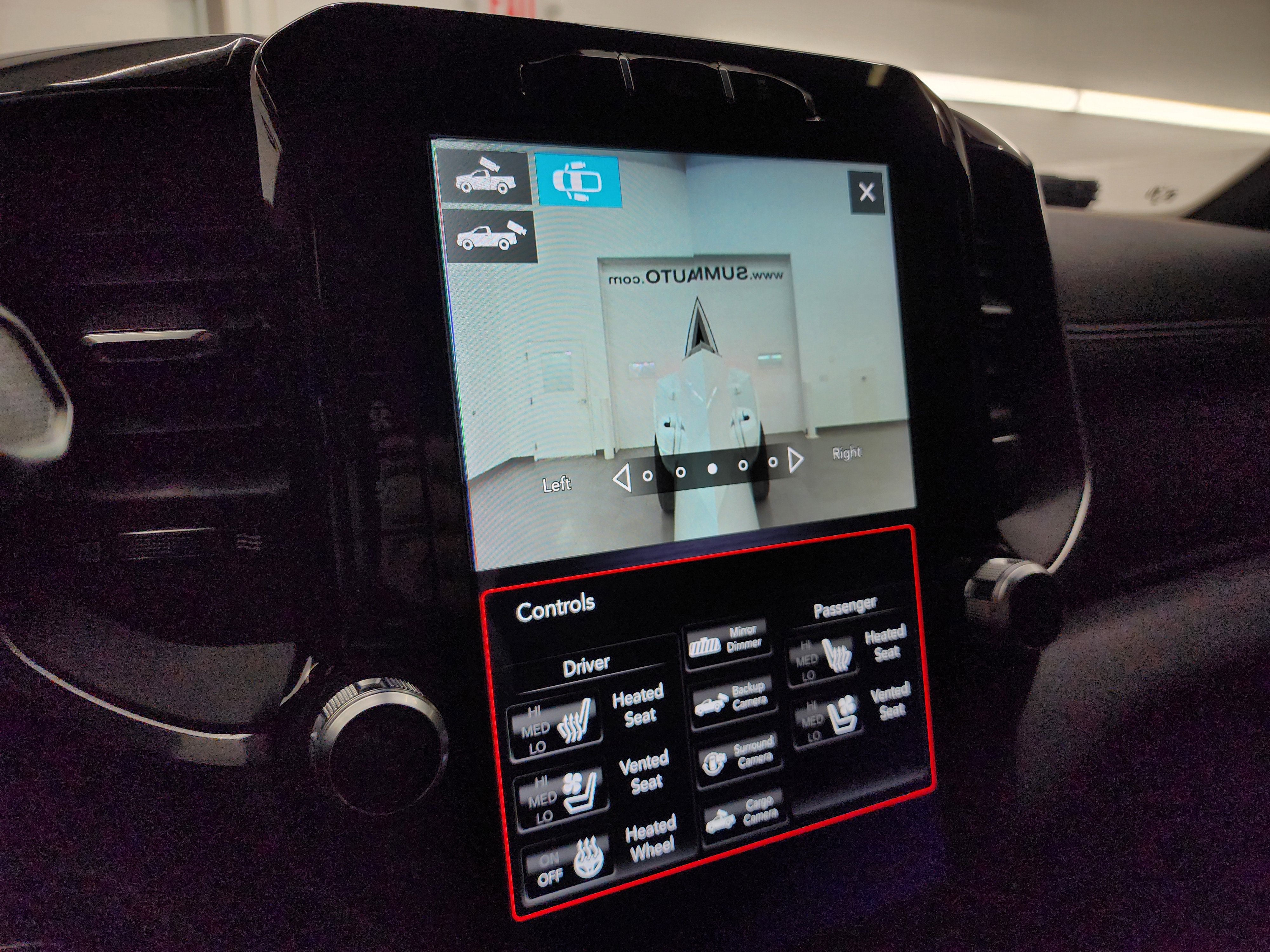 Used 2021 RAM 3500 Laramie w/ Night Edition image 21