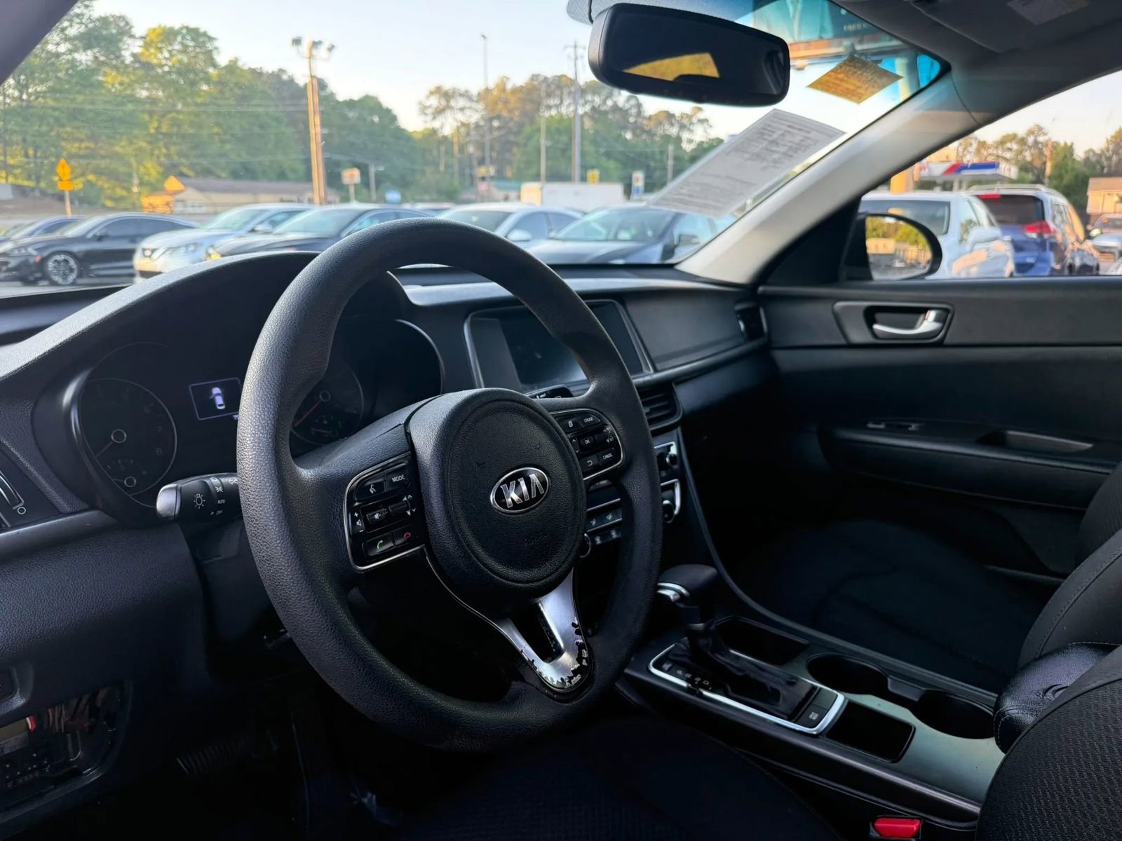 Used 2018 Kia Optima LX image 12