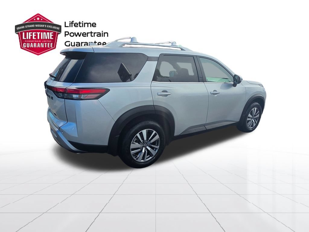 Certified 2022 Nissan Pathfinder SL w/ SL Black Package FWD image 7