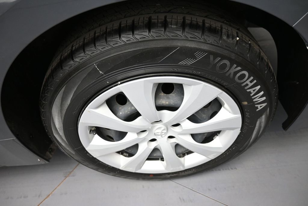 Used 2023 Toyota Corolla LE FWD image 15