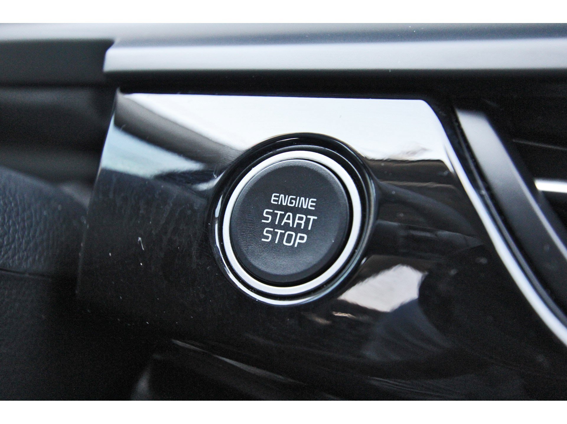 Certified 2024 Kia Seltos S FWD image 30