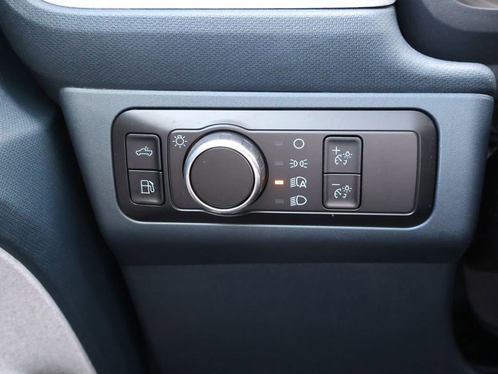 Used 2023 Ford Maverick XLT image 30