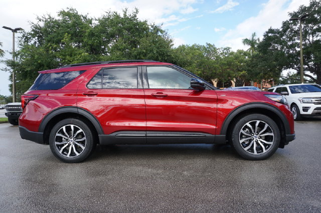 New 2027 Ford Explorer ST-Line RWD image 16