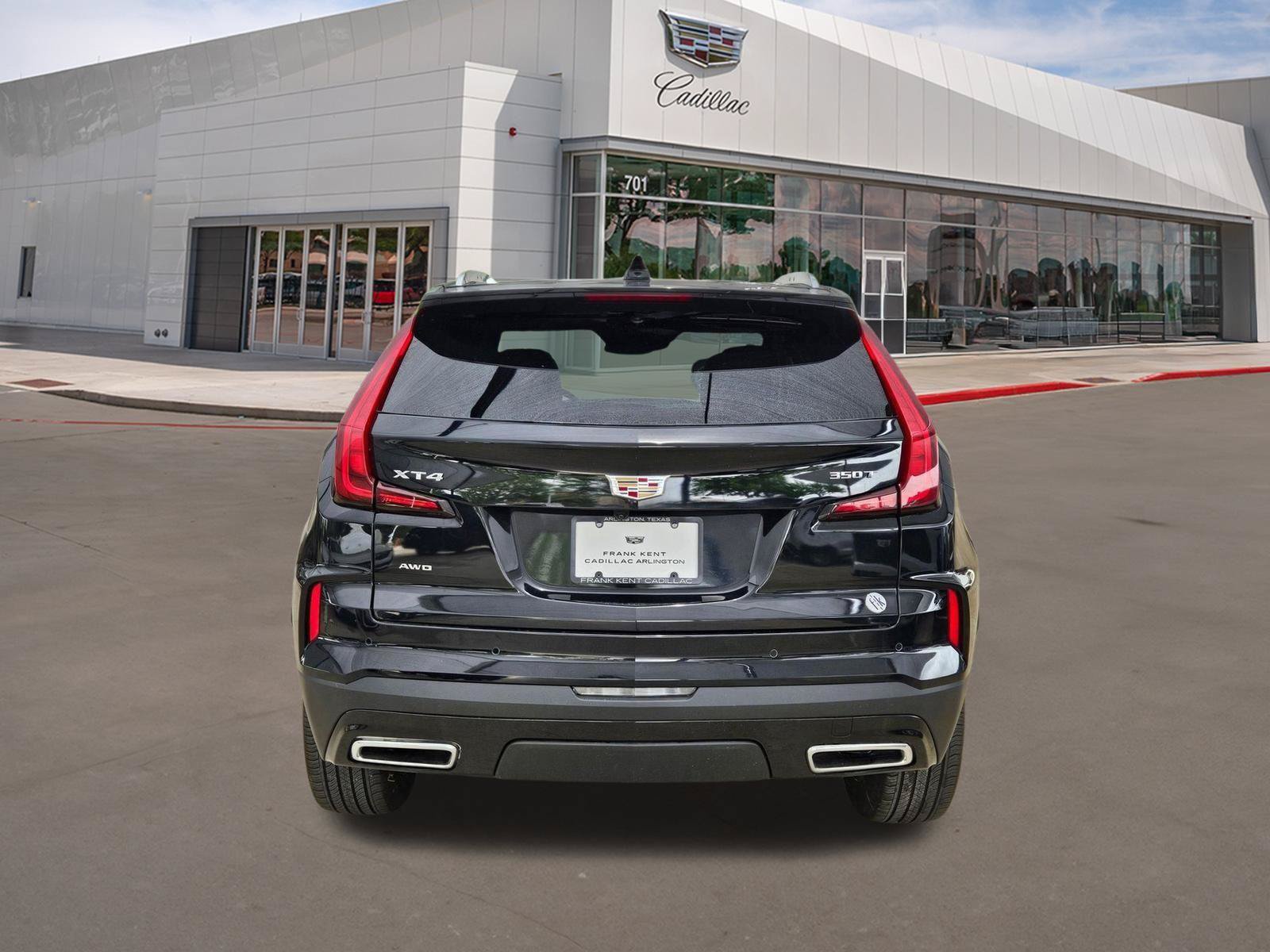 Used 2025 Cadillac XT4 Premium Luxury AWD/4WD image 4