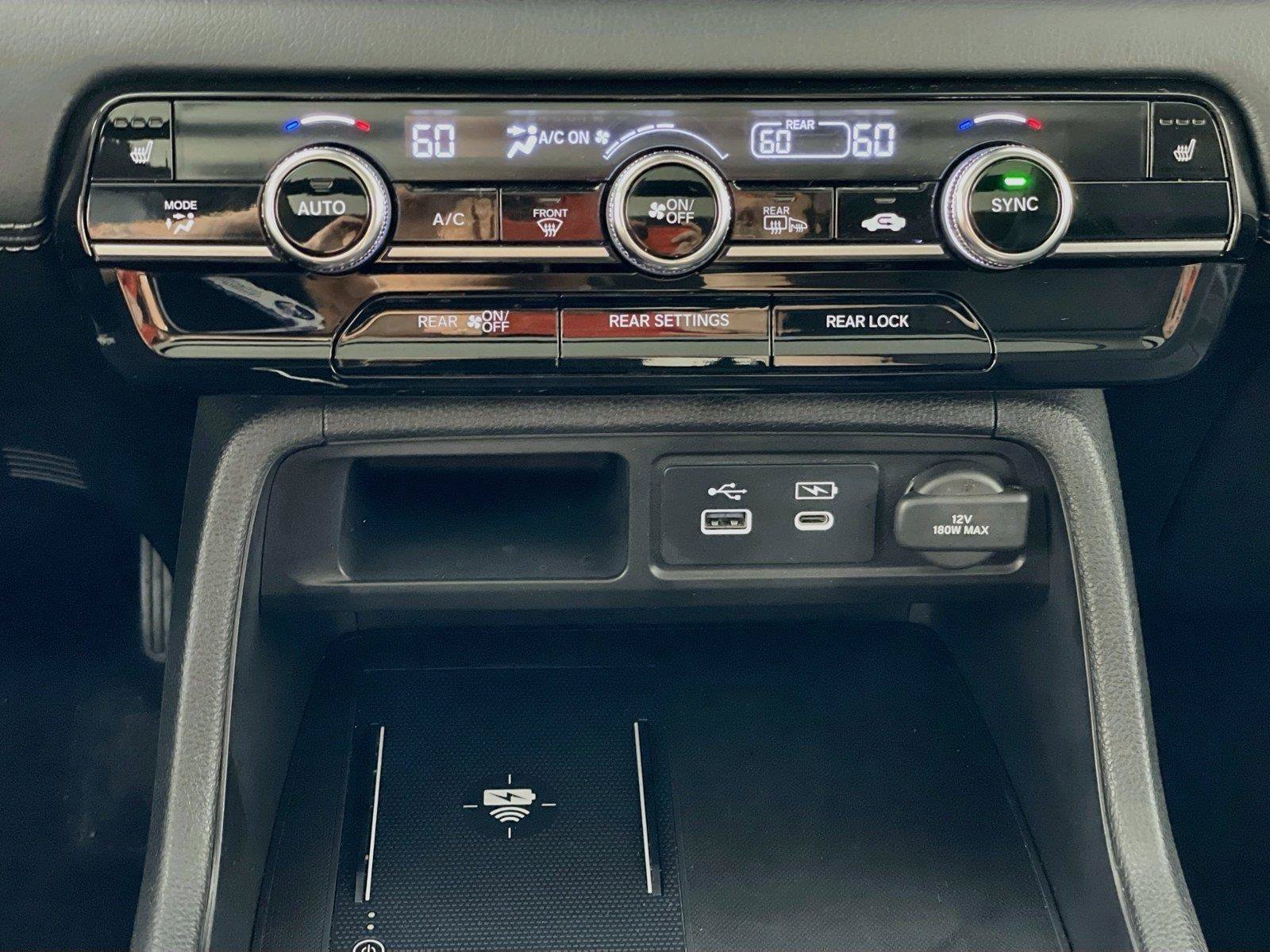 Certified 2023 Honda Pilot Touring image 21