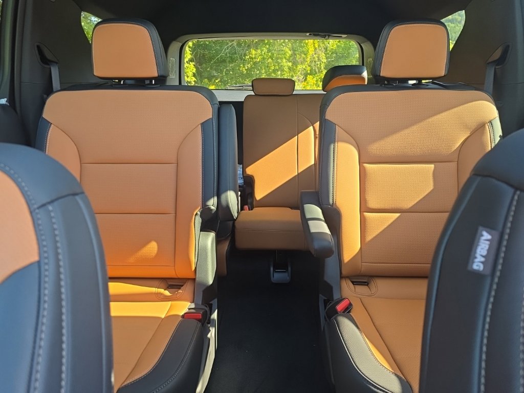 New 2027 Chevrolet Traverse Z71 AWD/4WD image 8