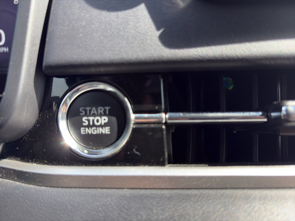 Used 2023 Mitsubishi Outlander SE Black Edition AWD/4WD image 28