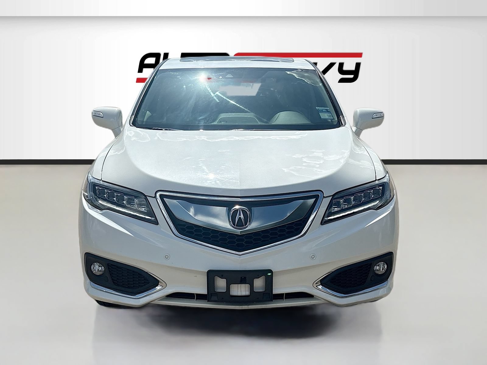 Used 2018 Acura RDX w/ Advance Package AWD/4WD image 2