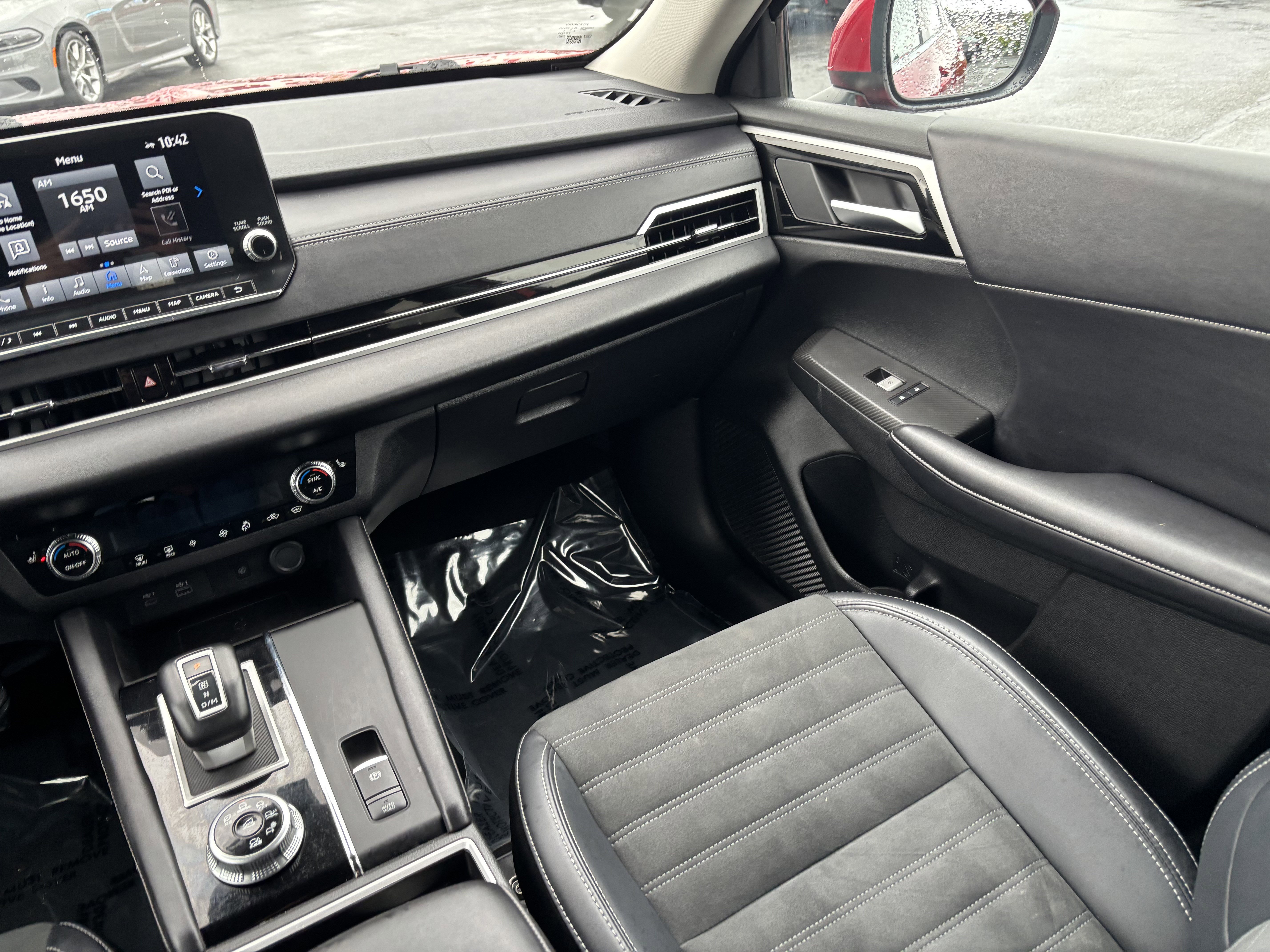 Used 2024 Mitsubishi Outlander SE image 24