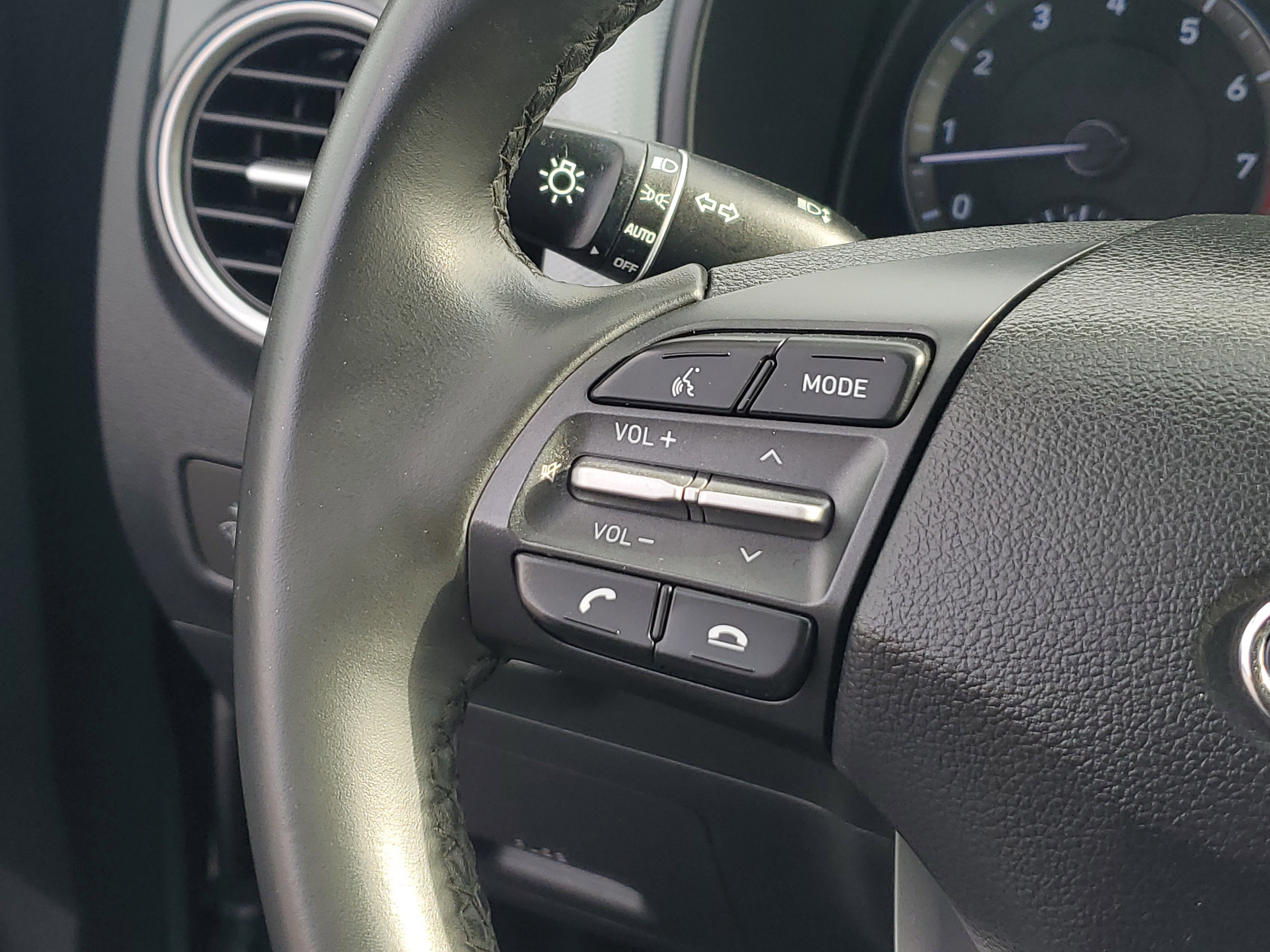 Used 2021 Hyundai Kona SEL image 24