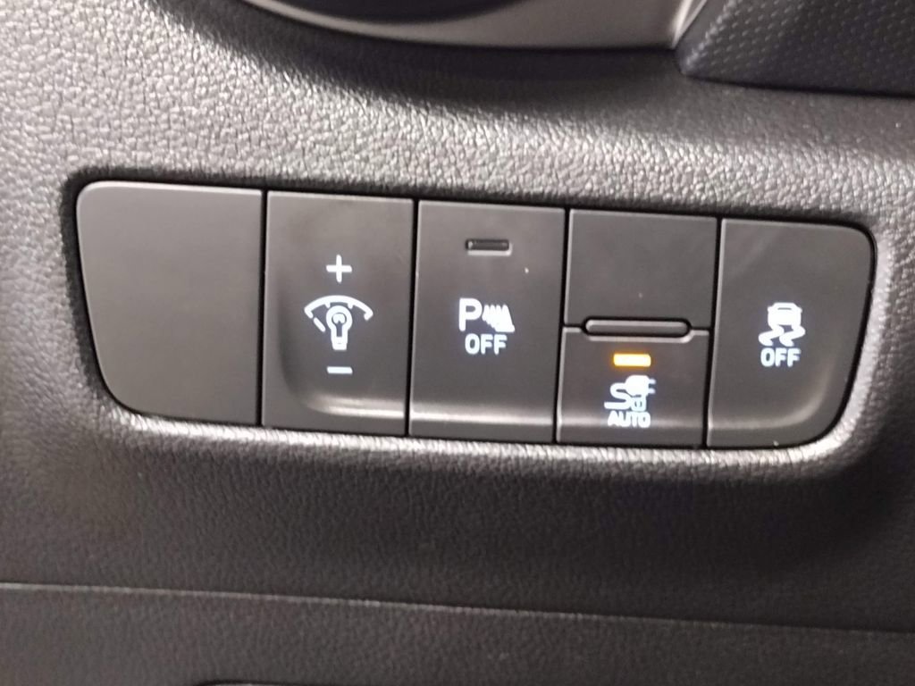 Certified 2023 Hyundai Kona Limited w/ Cargo Package image 23