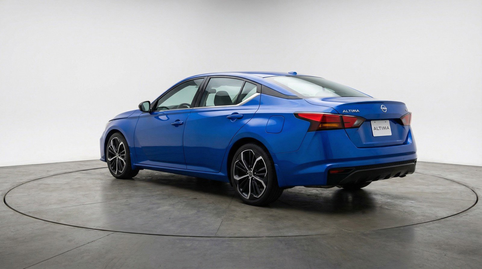 Used 2025 Nissan Altima 2.5 SR image 6