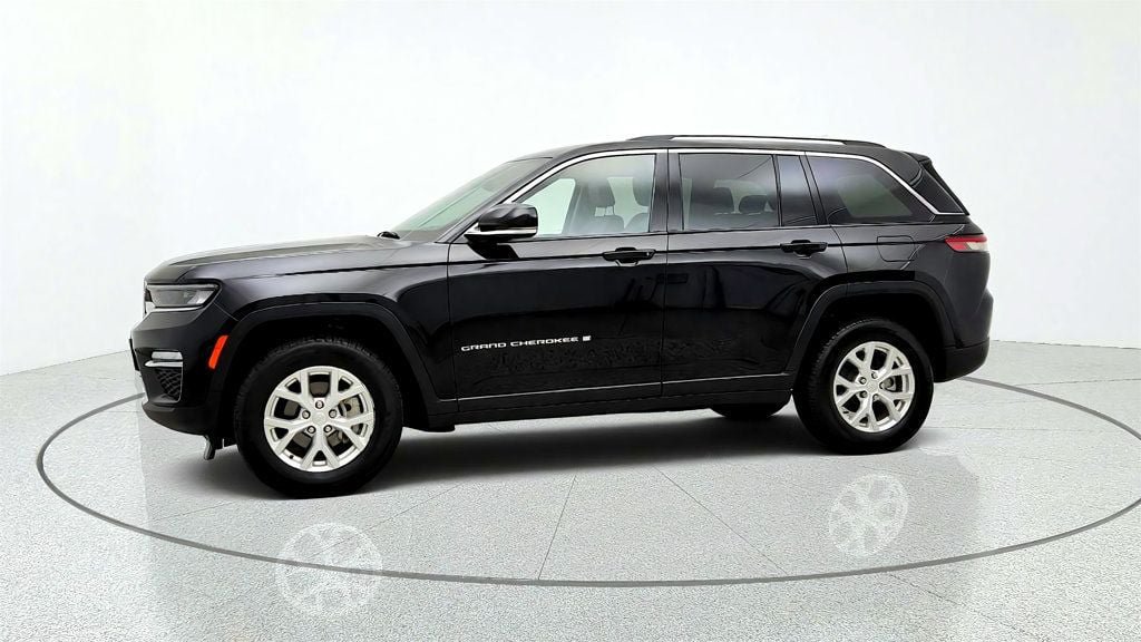 Used 2023 Jeep Grand Cherokee Limited AWD/4WD image 8
