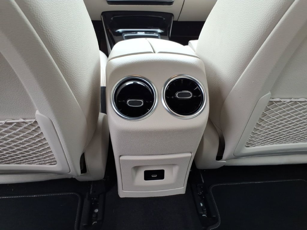 Used 2024 Mercedes-Benz CLA 250 4MATIC image 13