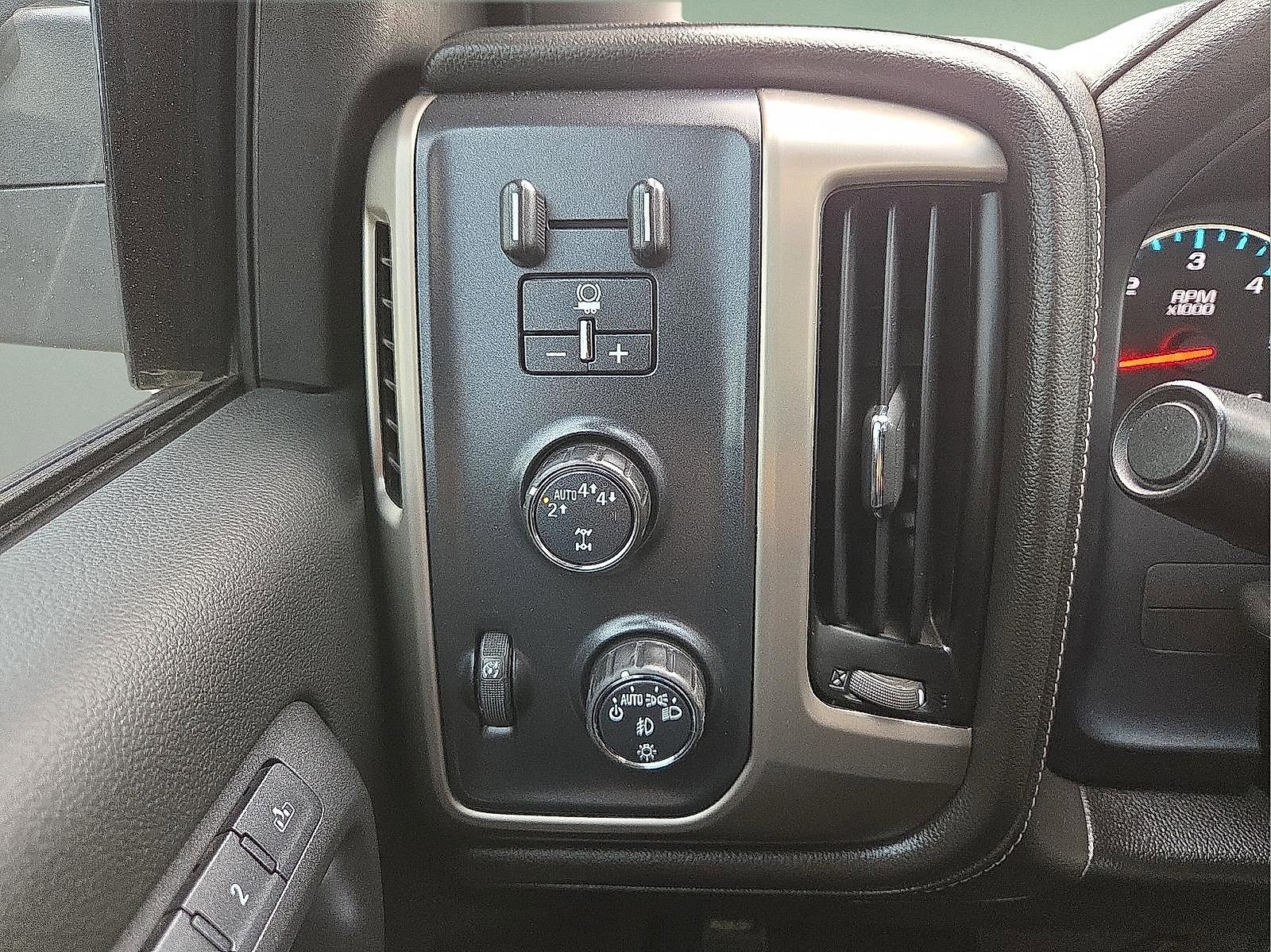 Used 2018 GMC Sierra 1500 Denali w/ Denali Ultimate Package AWD/4WD image 19
