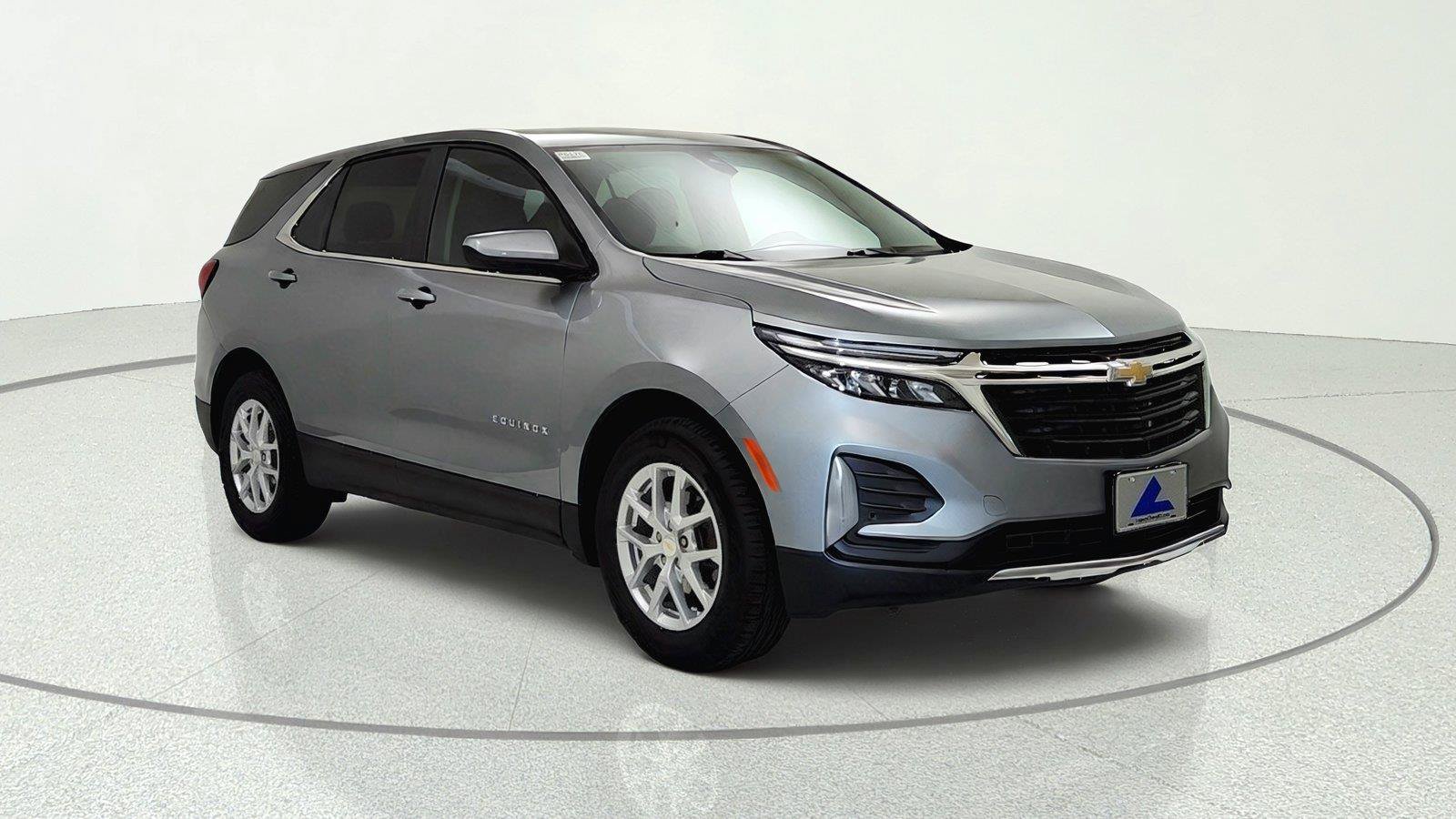 Used 2024 Chevrolet Equinox LT FWD image 1