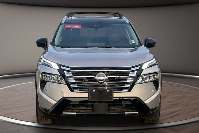 Certified 2025 Nissan Rogue Platinum AWD/4WD image 3