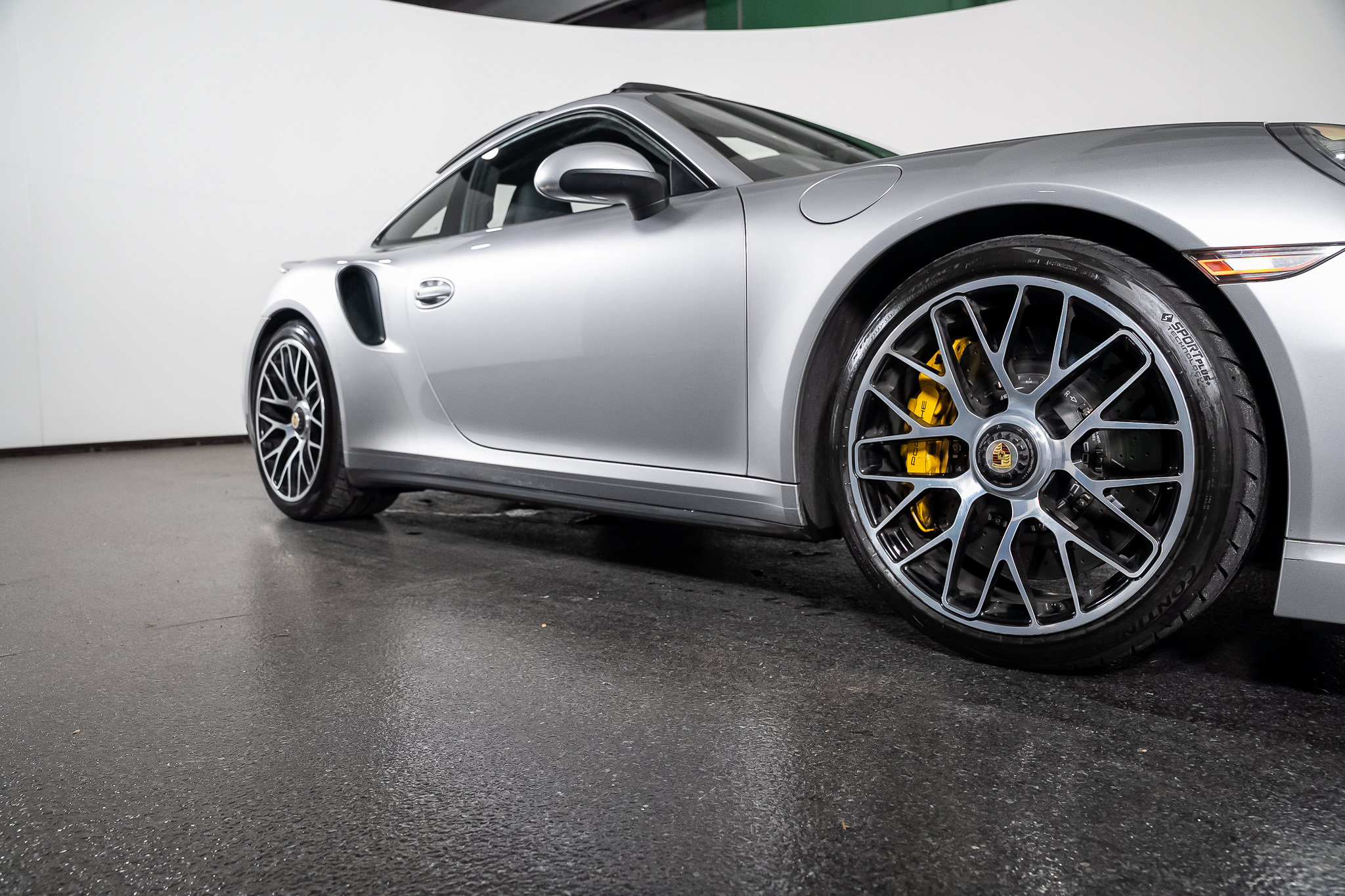 Used 2014 Porsche 911 Turbo S AWD/4WD image 35