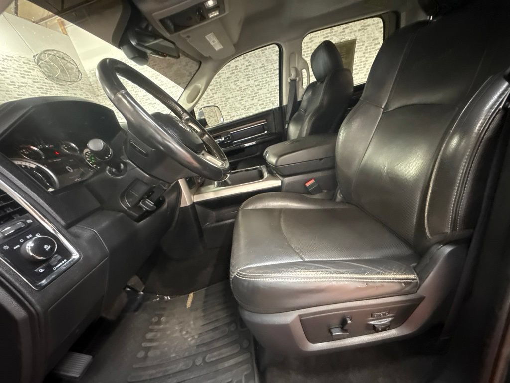 Used 2017 RAM 3500 Laramie w/ Convenience Group AWD/4WD image 23