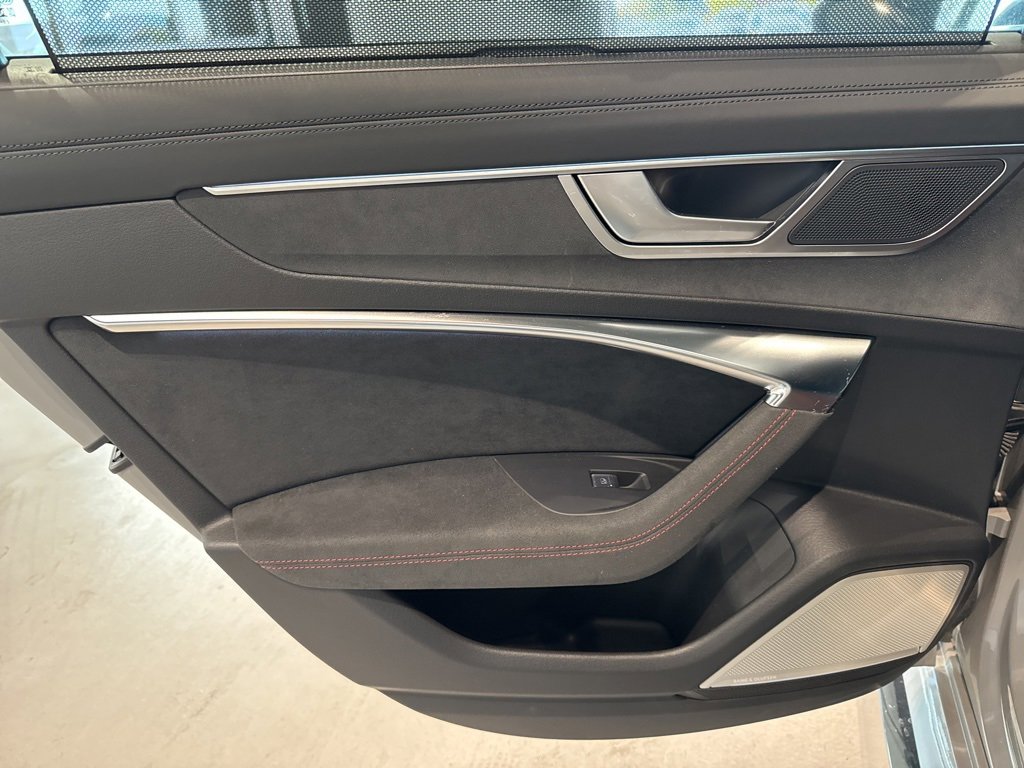 Used 2024 Audi RS 6 performance image 32