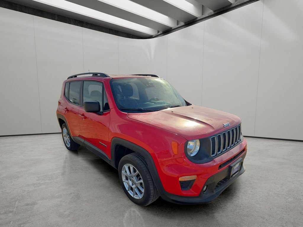 Used 2022 Jeep Renegade Latitude w/ Convenience Group AWD/4WD image 7