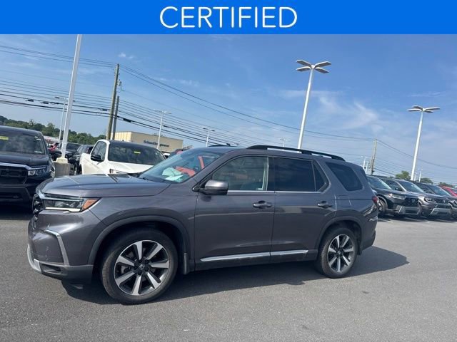 Used 2023 Honda Pilot Touring image 2