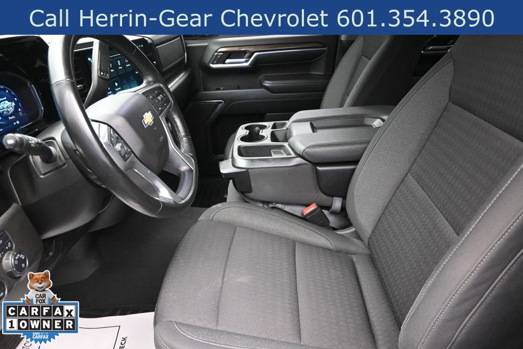 Used 2023 Chevrolet Silverado 1500 LT AWD/4WD image 13