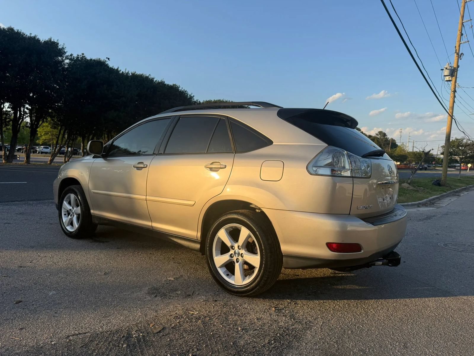 Used 2005 Lexus RX 330 FWD image 7