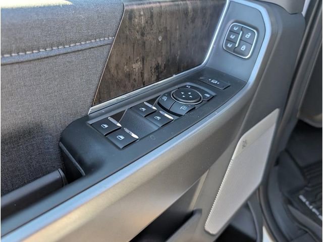 New 2026 Ford F350 Lariat w/ Black Appearance Package image 17