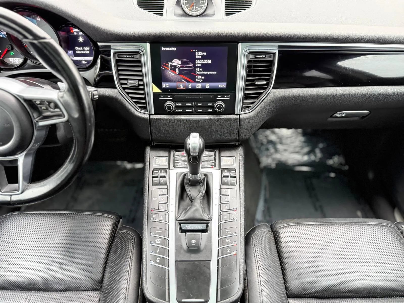 Used 2018 Porsche Macan S AWD/4WD image 28