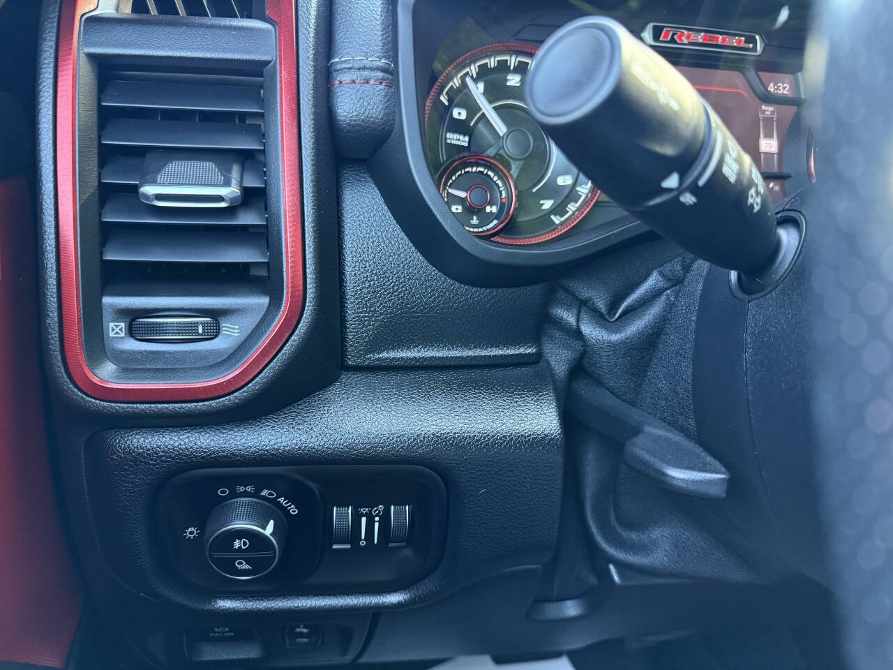 Used 2019 RAM 1500 Rebel w/ Rebel Level 2 Equipment Group AWD/4WD image 19