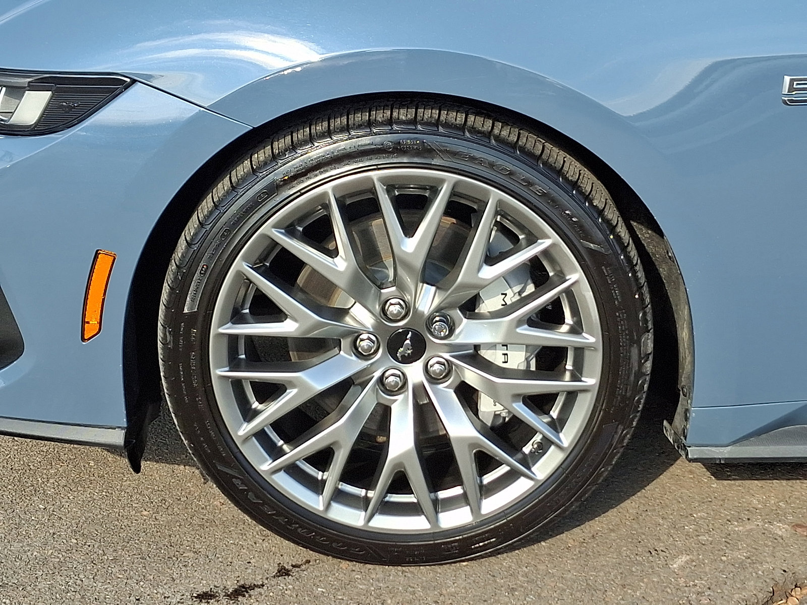 Used 2025 Ford Mustang GT Premium image 8