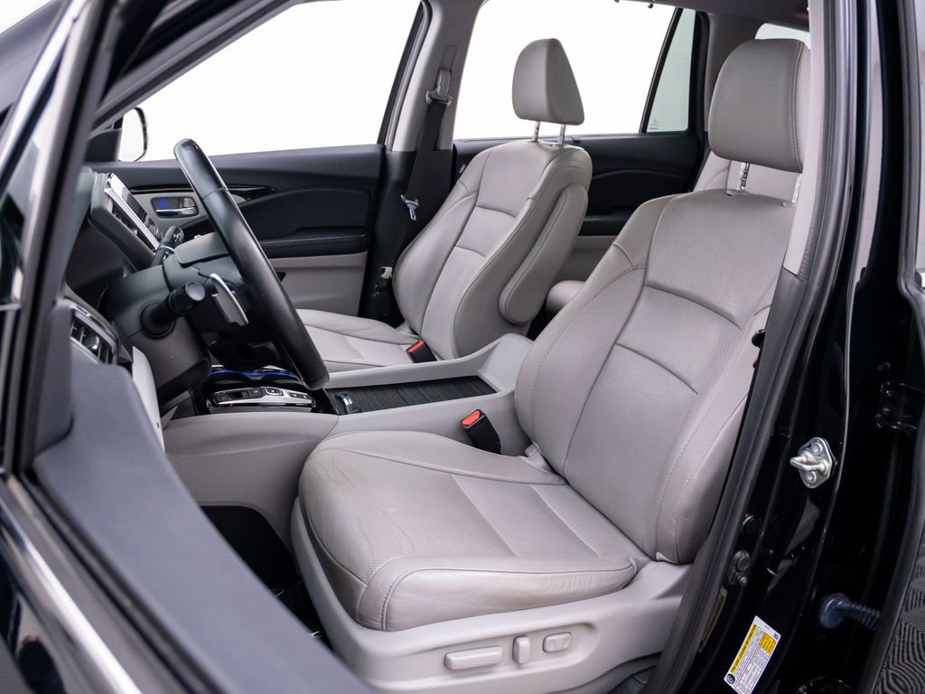 Certified 2018 Honda Pilot Elite image 16