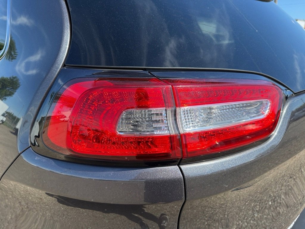 Used 2015 Jeep Cherokee Latitude FWD image 44