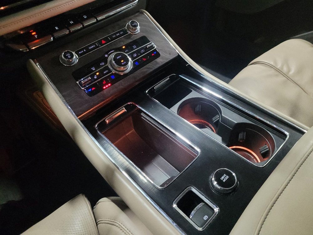 Used 2021 Lincoln Aviator Reserve w/ Equipment Group 201A image 26