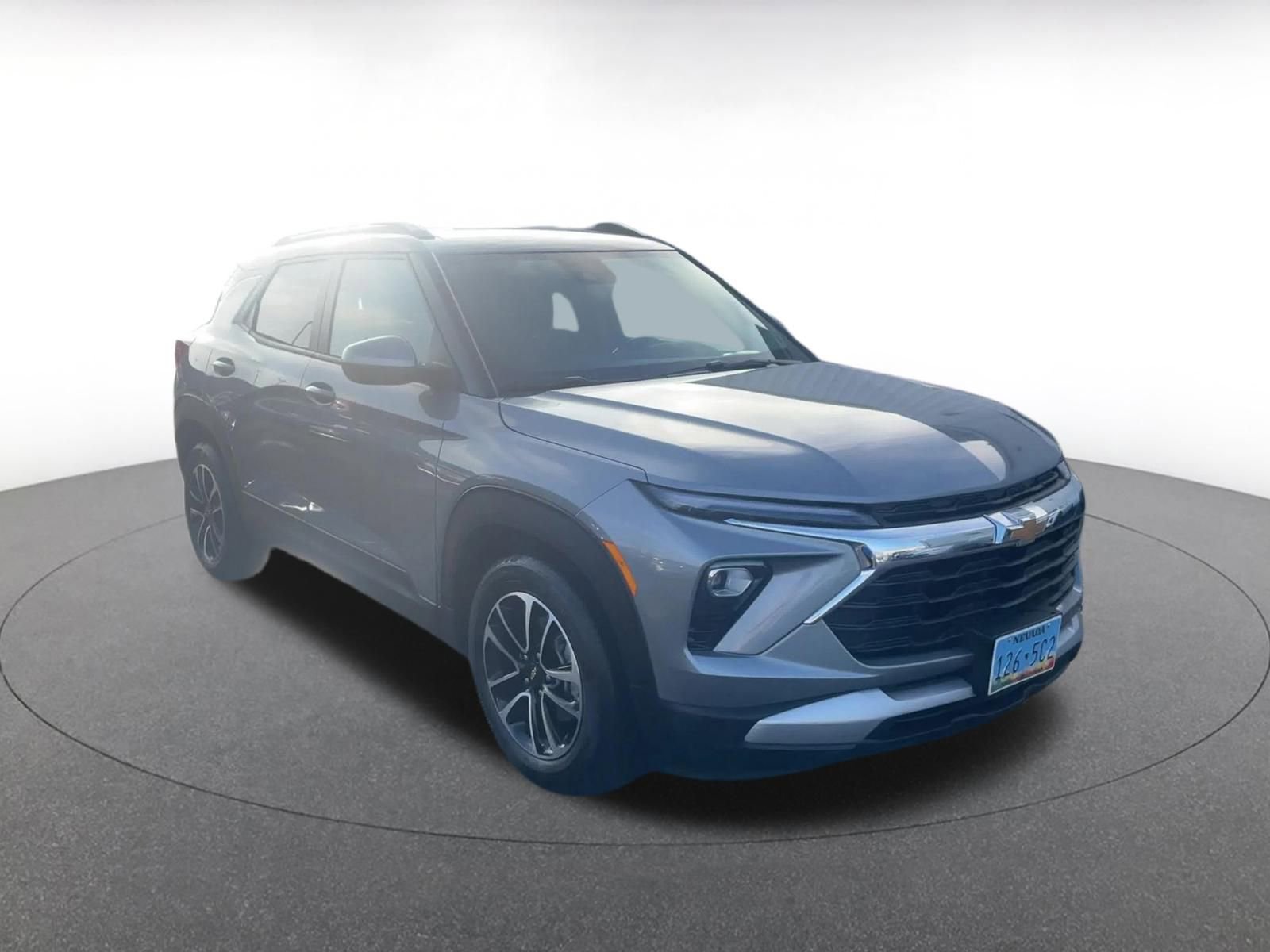 Used 2025 Chevrolet TrailBlazer LT image 3