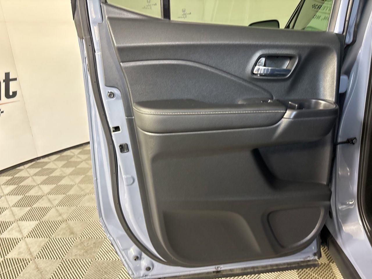 Used 2023 Honda Ridgeline RTL-E image 23