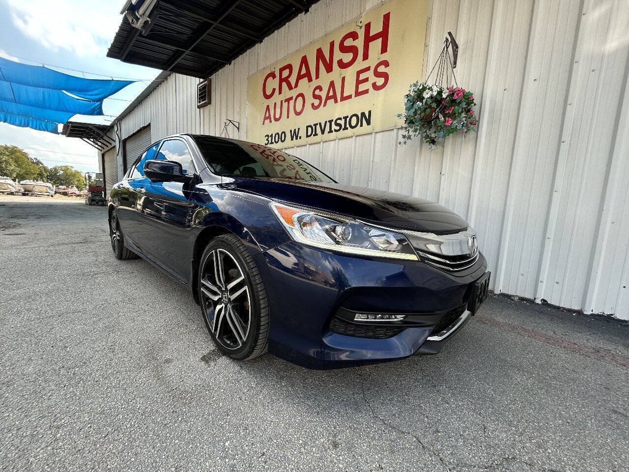 Used 2017 Honda Accord EX-L image 1