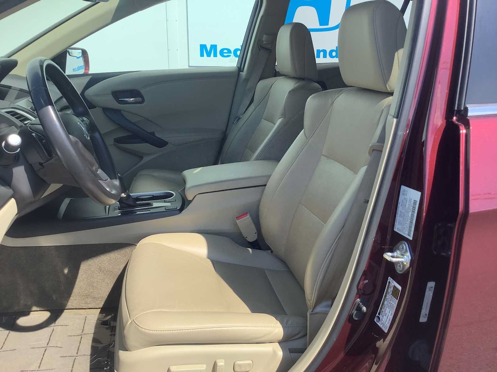 Used 2018 Acura RDX w/ Technology Package AWD/4WD image 11