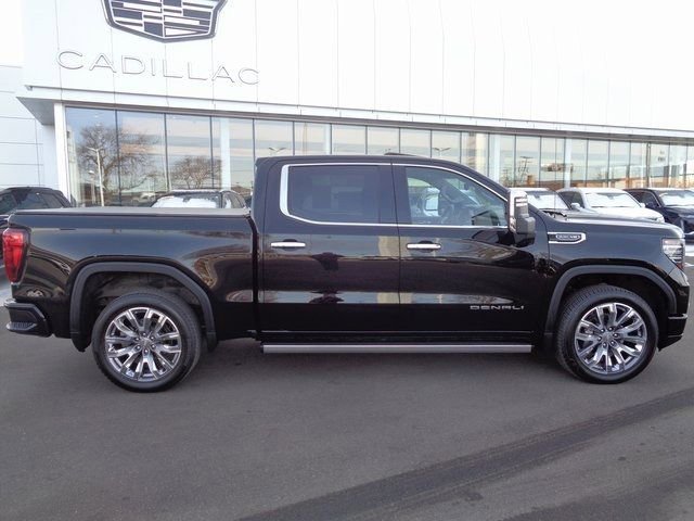 Used 2024 GMC Sierra 1500 Denali w/ Denali Reserve Package image 9