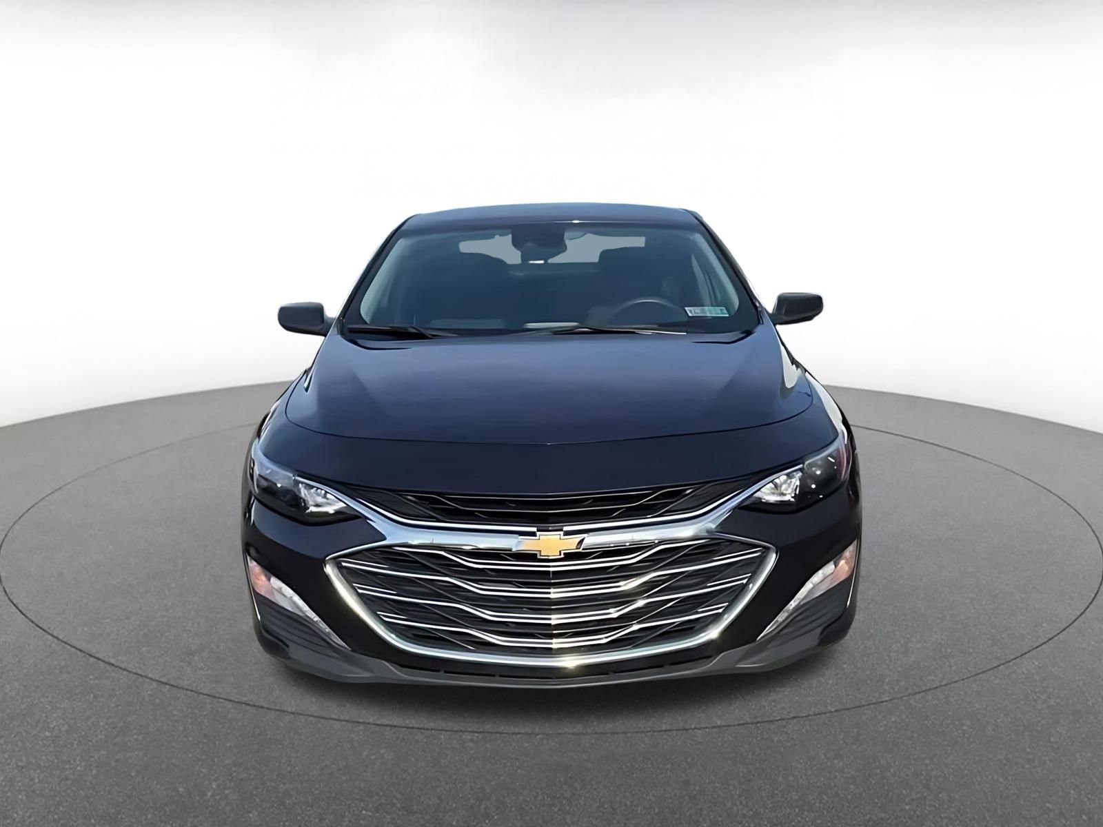 Used 2023 Chevrolet Malibu LT w/ Driver Confidence Package image 4