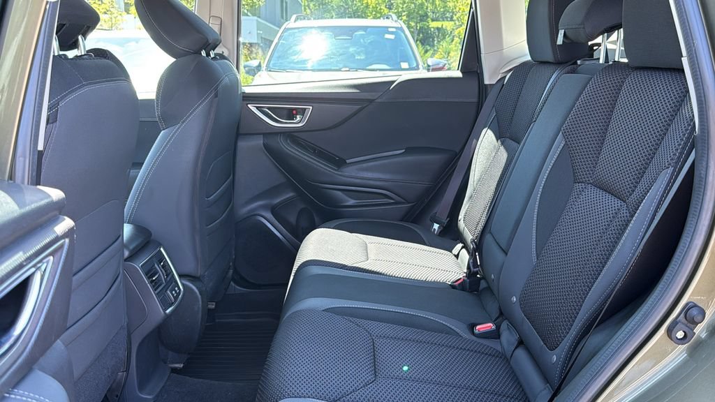 Certified 2023 Subaru Forester Premium AWD/4WD image 23