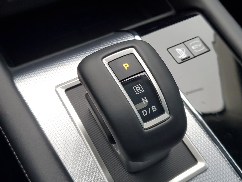 Used 2025 Mitsubishi Outlander SEL AWD/4WD image 23
