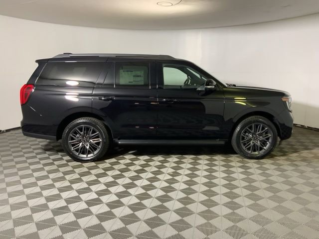 New 2026 Ford Expedition Platinum w/ Stealth Appearance Package image 6