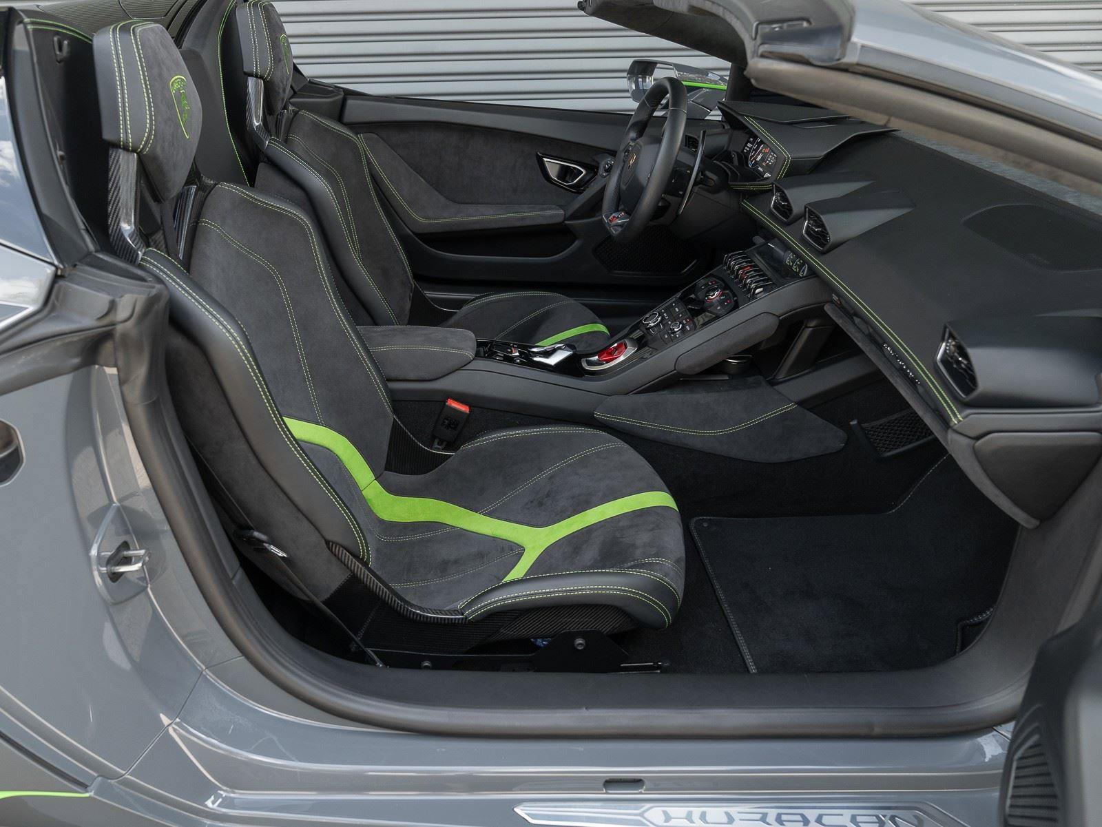 Used 2016 Lamborghini Huracan LP 610-4 image 15