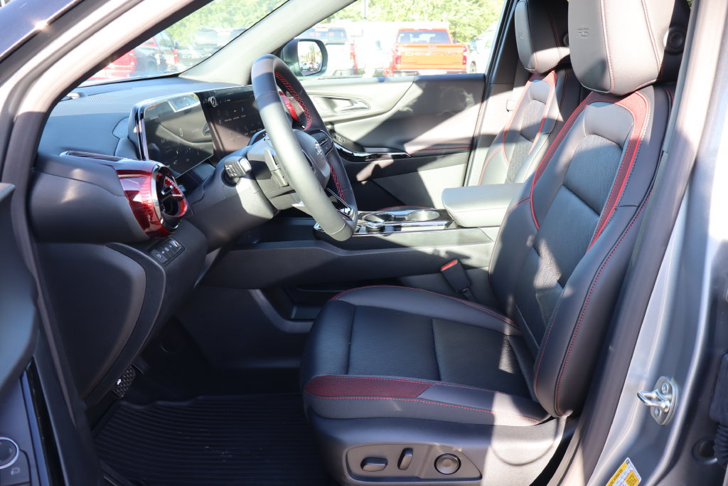 New 2027 Chevrolet Equinox RS w/ Safety and Technology Package AWD/4WD image 5